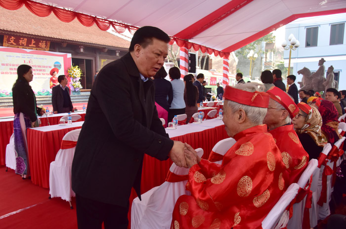 Bí thư Thành ủy Đinh Tiến Dũng kiểm tra dự án đường Vành đai 4 và dự lễ khai bút tại huyện Thường Tín-4