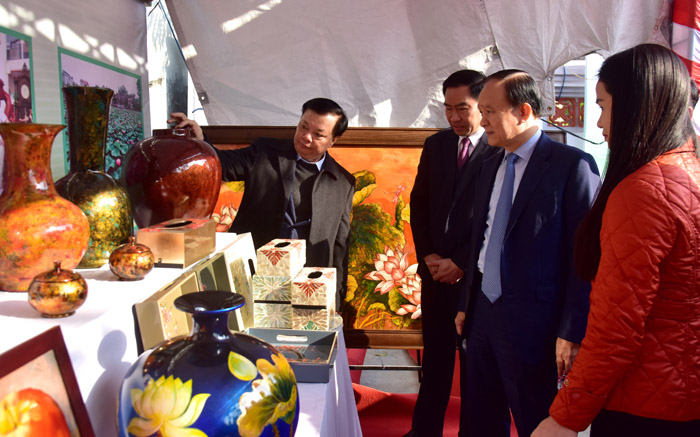 Bí thư Thành ủy Đinh Tiến Dũng kiểm tra dự án đường Vành đai 4 và dự lễ khai bút tại huyện Thường Tín-5