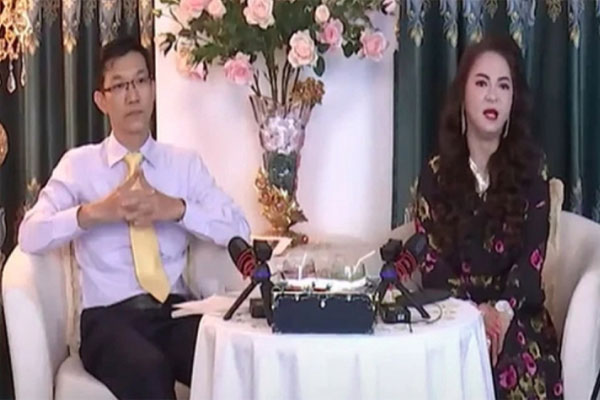 Đà Nẵng: Chồng tử vong cạnh người vợ nằm trùm chăn kín người-2