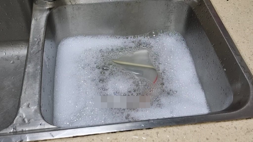 Bồn rửa lâu ngày bị tắc, chỉ cần đổ thứ nước này vào là có thể thông dễ dàng mà chẳng hề tốn tiền-1
