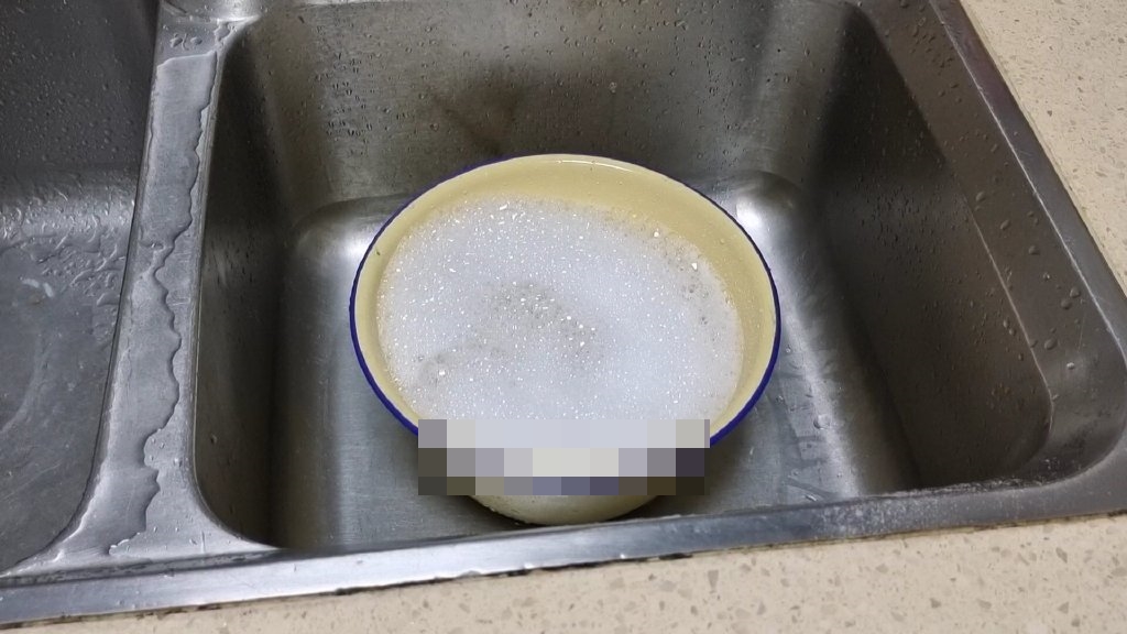 Bồn rửa lâu ngày bị tắc, chỉ cần đổ thứ nước này vào là có thể thông dễ dàng mà chẳng hề tốn tiền-6