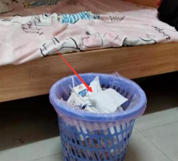 Dù điều kiện nhà có tốt đến đâu cũng đừng đặt thùng rác ở 3 nơi này, không phải mê tín đâu, hãy cất đi-2