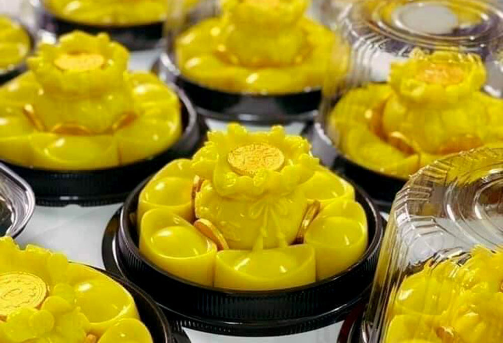 Mâm cỗ cúng Thần Tài tràn ngập tôm hùm, chủ hàng phải từ chối bớt khách-3