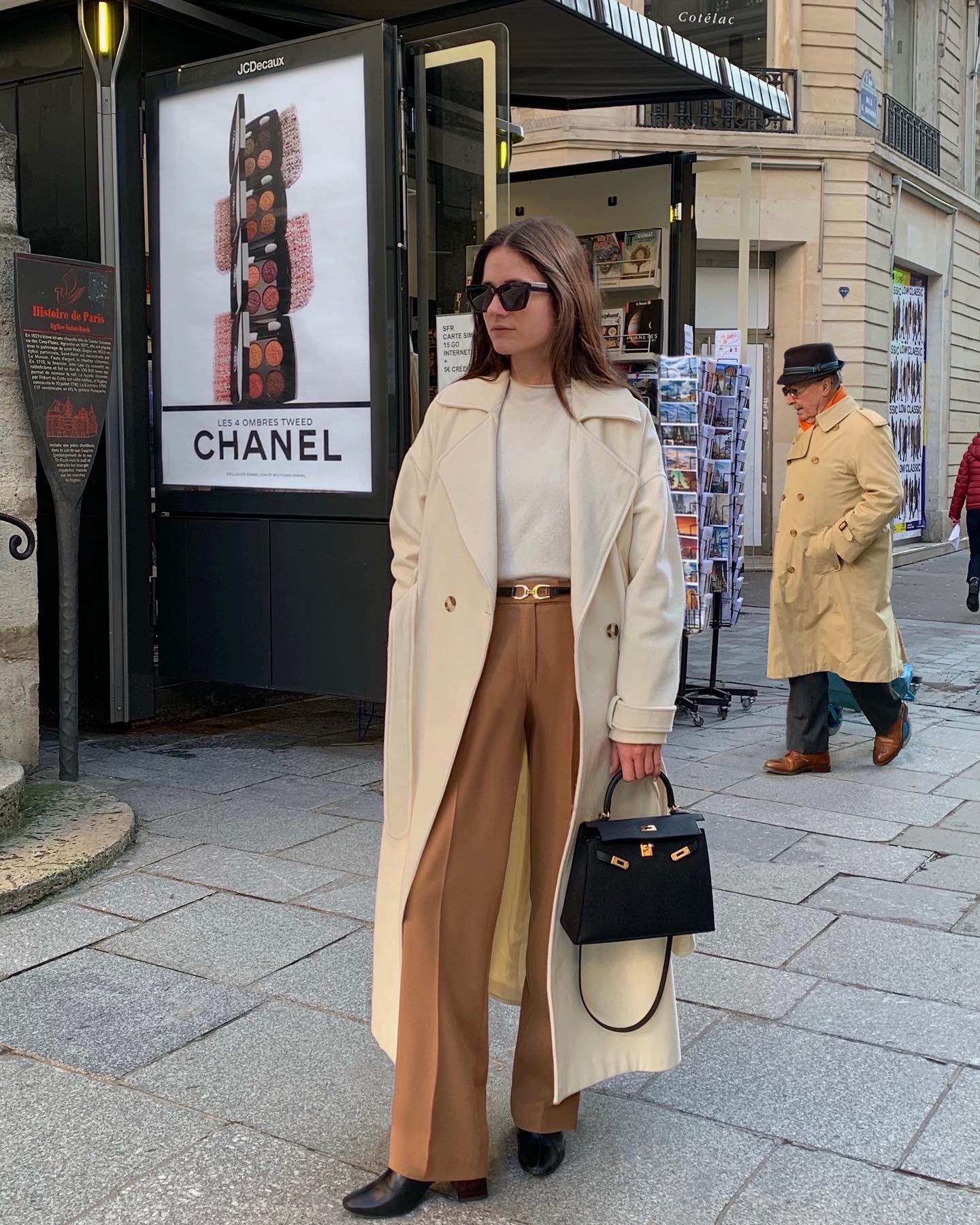 Diện trang phục tối giản sang trọng như phụ nữ Pháp-1