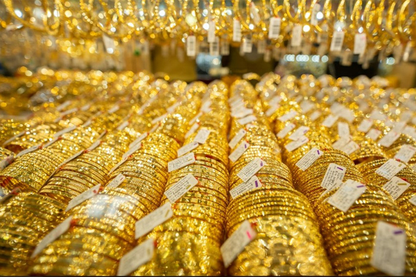 Giá vàng hôm nay 31/1: Thận trọng trước thời khắc Fed ra quyết định lãi suất-1