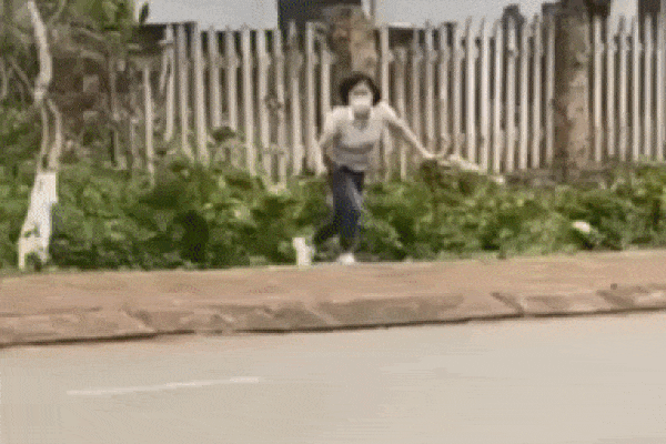 Tài xế gây tai nạn, bỏ mặc nạn nhân nằm giữa đường-2