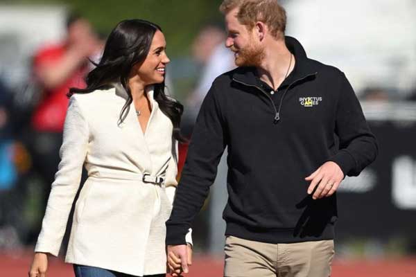 Meghan Markle than vãn không có tiền-2