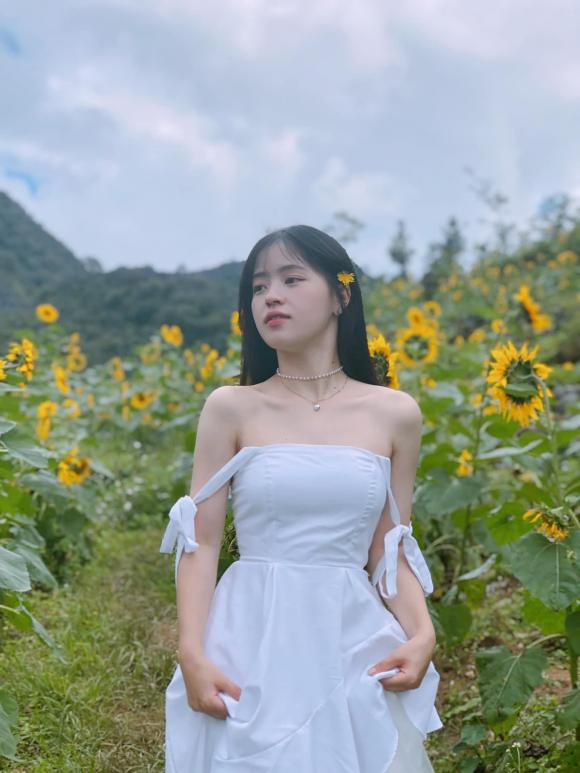 Vẻ ngoài không nhận ra của cô bé bán lê từng nổi đình nổi đám trên mạng xã hội-9