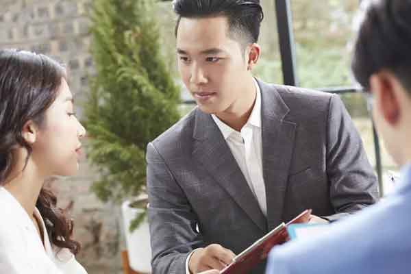 Bốn năm chung sống, tôi mua được một căn nhà trên thành phố, sau khi mẹ chồng vào ở được ba ngày, tôi tức giận đuổi bà đi-2