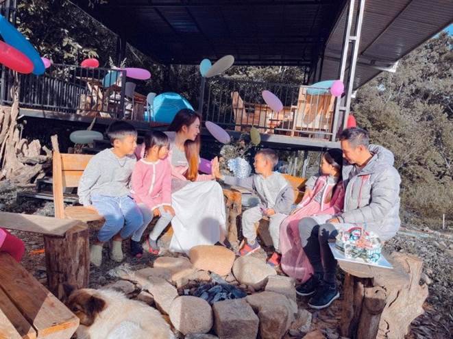 Không còn lội suối cuốc đất, 4 con Lý Hải - Minh Hà có chuyến du lịch trong mơ tại resort sang trọng-11