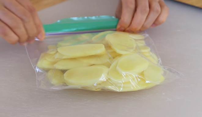 Gừng mua về chỉ mấy ngày là héo teo tóp, nhớ ngâm với nước này để vài tháng vẫn tươi ngon-3