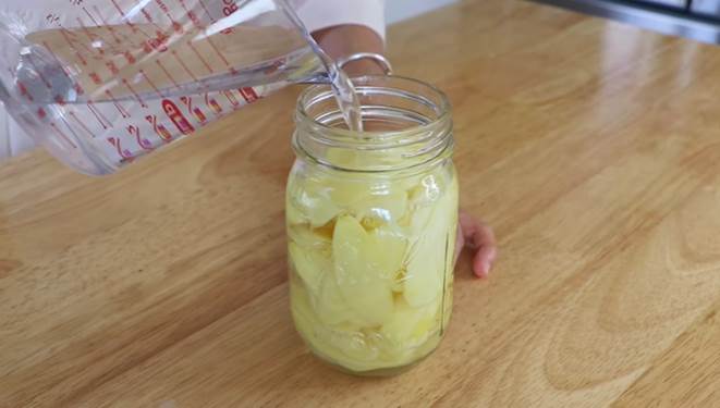 Gừng mua về chỉ mấy ngày là héo teo tóp, nhớ ngâm với nước này để vài tháng vẫn tươi ngon-4