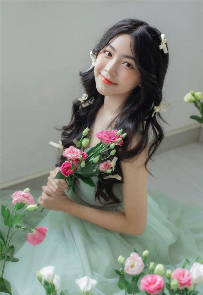 Con gái Quyền Linh gây mê khi đăng clip khoe cận nhan sắc-6