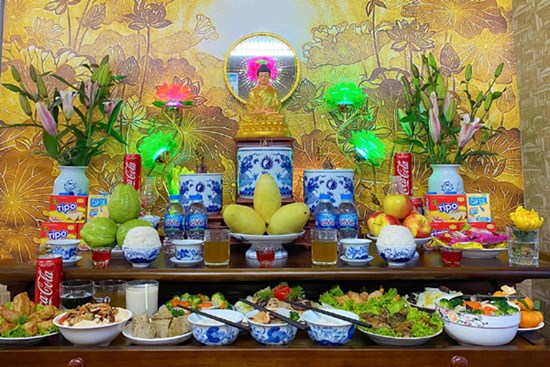 Cúng Rằm tháng Giêng sớm từ ngày 13, 14 âm lịch được không?
