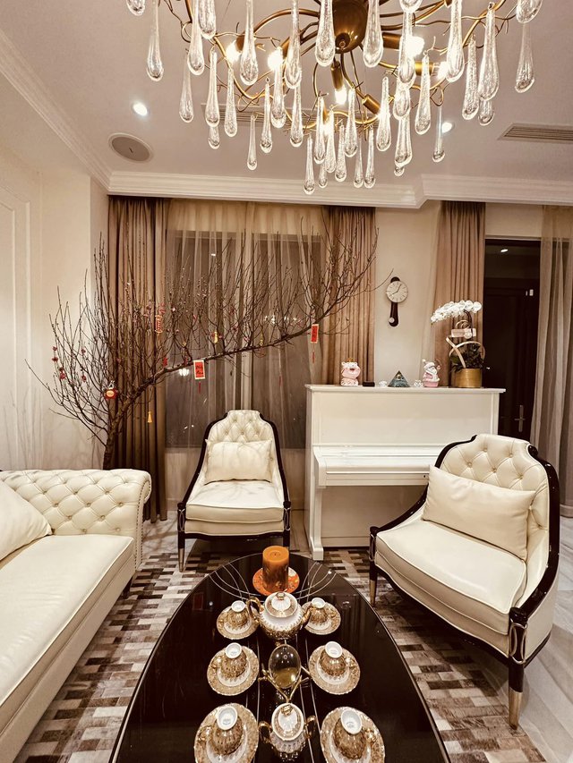 Làm mẹ lần 2 sau 13 năm với chồng mới, Vân Hugo sống viên mãn với gia đình nhỏ trong ngôi nhà hoa hồng-7