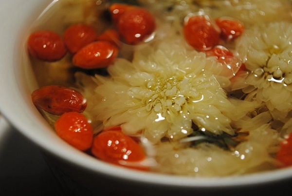 Thêm kỷ tử vào nước nóng uống buổi sáng, sau 30 ngày cơ thể gặt hái được 5 lợi ích-5