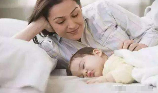 Hành động nhỏ của mẹ có thể khiến bé nhanh chóng chìm vào giấc ngủ và có thể tăng cường khả năng miễn dịch của bé-2
