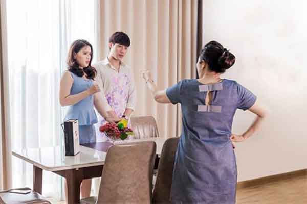 Món quà của anh trai khiến vợ chồng tôi bối rối-1