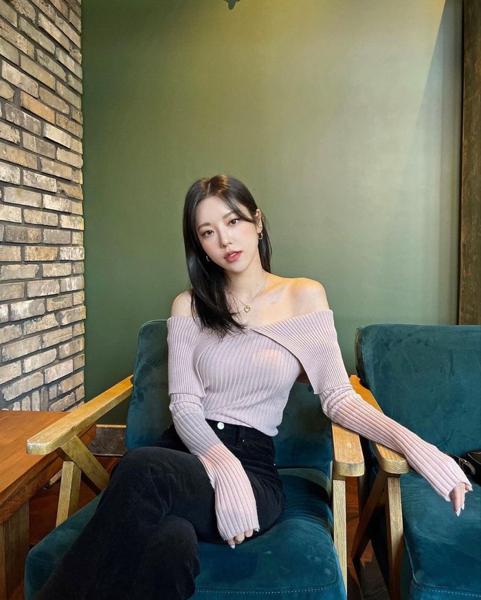 10 chiêu phối áo len mỏng vào mùa Xuân-8