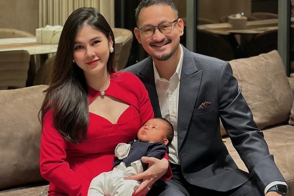 Con gái bị trầm cảm, nổi loạn đòi tự tử, bố tức tốc đưa đi gặp bác sĩ: Nghe chẩn đoán nguyên nhân mà chân tay rụng rời-3