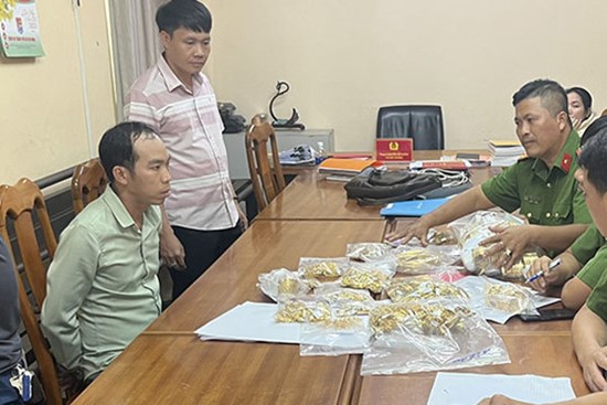 Kẻ trộm tiệm vàng 4,5 tỷ khai, để cung phụng tiền cho tình nhân