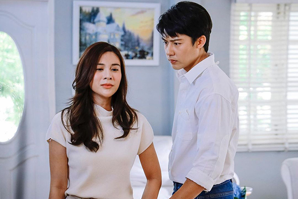 Đêm tân hôn, tôi giật mình khi nghe tiếng gọi bố qua điện thoại của chồng-2