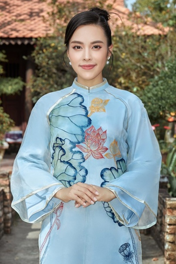 O Sen Ngọc Mai bị chê sân si, trịch thượng-1