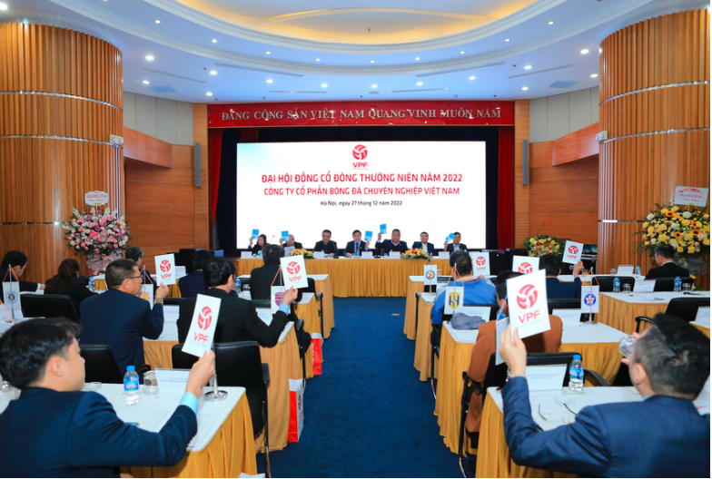 Bầu Đức tuyên bố khởi kiện VPF-2