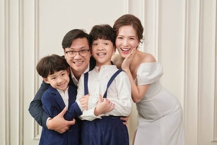 Đan Lê cho con trai mượn tiền để mua đồ chơi, nhận lại điều bất ngờ sau Tết-1