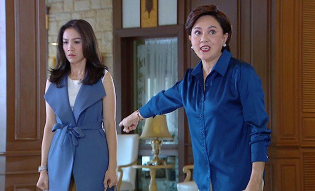 Mẹ mời 10 khách bảo chị dâu nấu nướng, chị tươi cười bưng mâm cơm lên khiến tất cả tái mặt-1