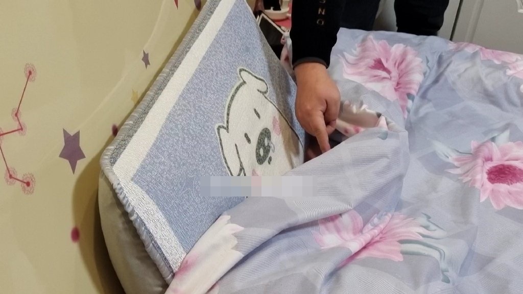 Mùa đông ngủ trong chăn vẫn thấy lạnh, có một mẹo, không cần chăn điện mà giường vẫn ấm cả đêm-3