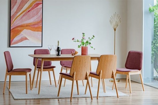 Bàn ăn đừng đặt ngẫu nhiên, đặc biệt tránh đối diện 3 vị trí sau kẻo ảnh hưởng đến sức khỏe, tài khí phân tán