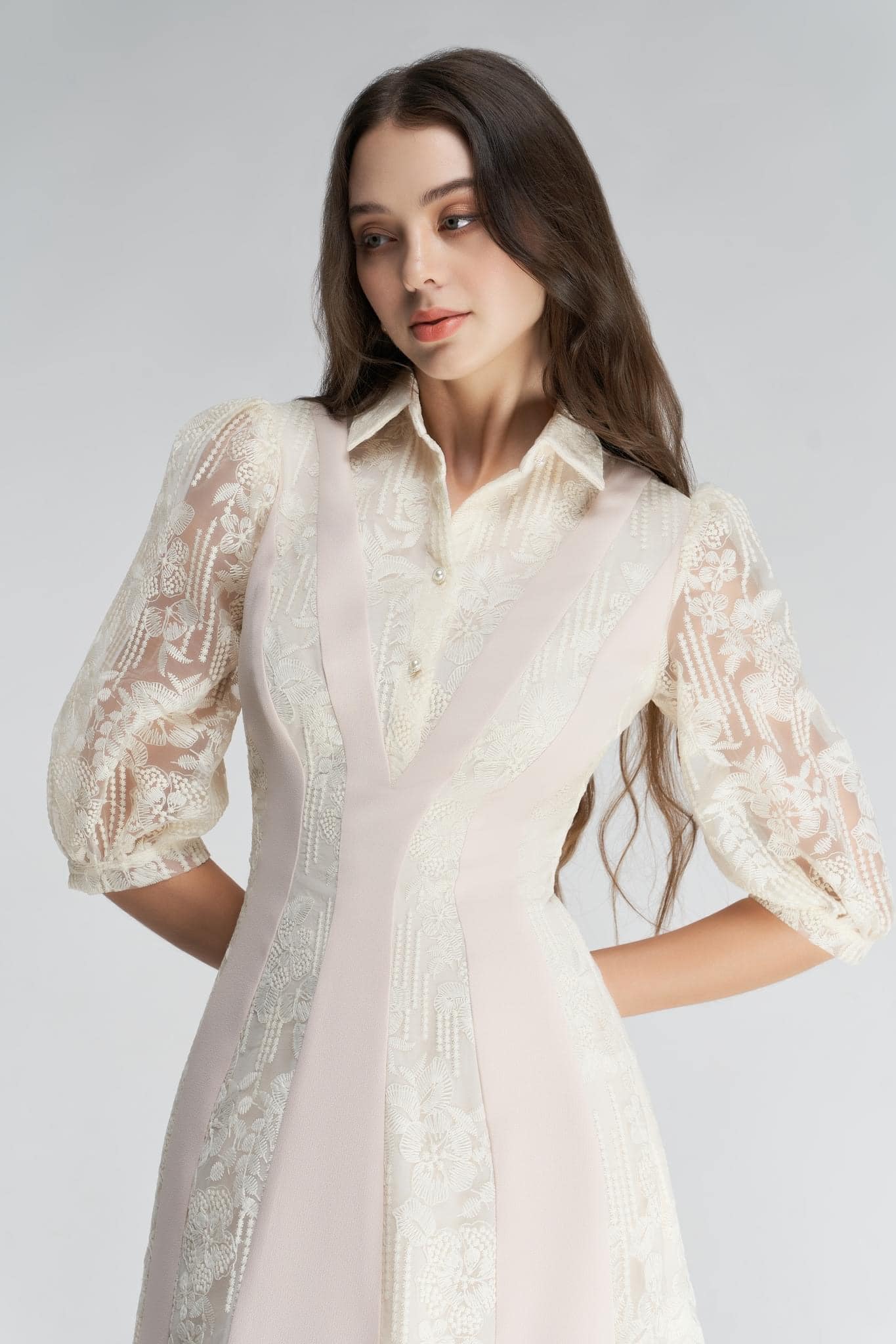 Vợ Bùi Tiến Dũng thoải mái khoe mặt mộc, để lộ diện mạo chuẩn mẹ bỉm khi ở nhà-1