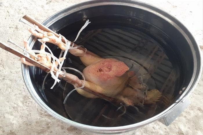 Bí quyết làm gà bay cúng Rằm tháng Giêng đang hot trên mạng xã hội-6