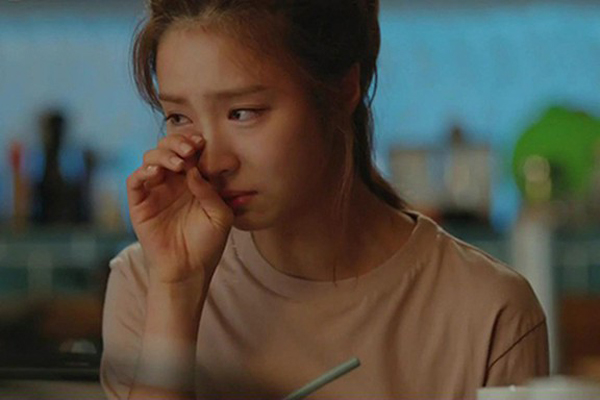 Chồng phản bội muốn nấu cho vợ bữa cơm cuối, tôi đồng ý rồi ngỡ ngàng khi đẩy cửa bếp-2