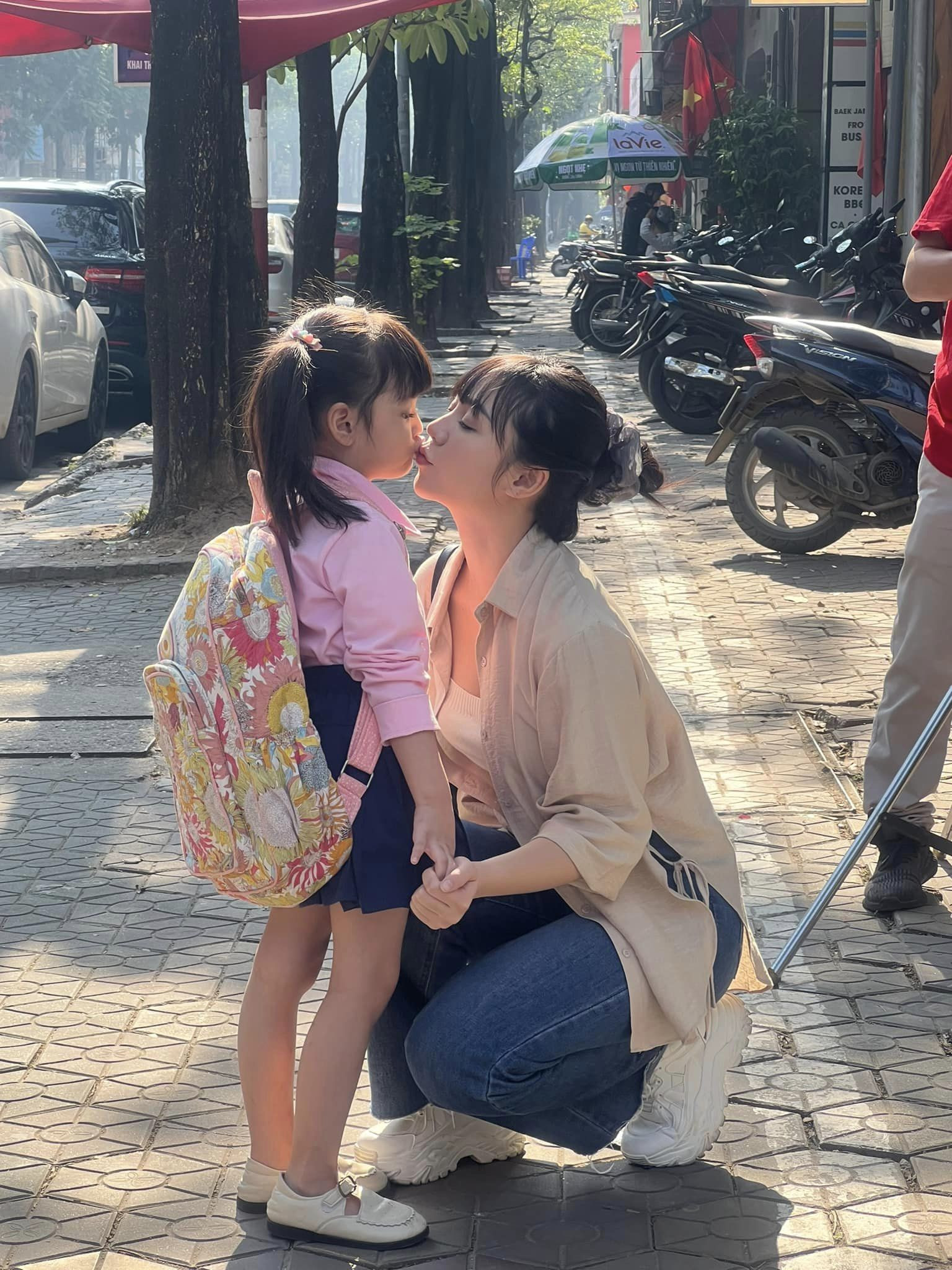 Những hình ảnh không được lên sóng của Đừng làm mẹ cáu-2