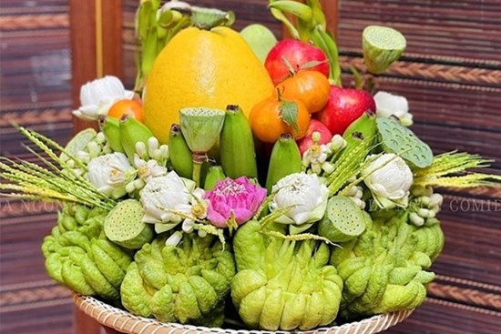 Những mâm quả cúng Rằm tháng Giêng đắt đỏ