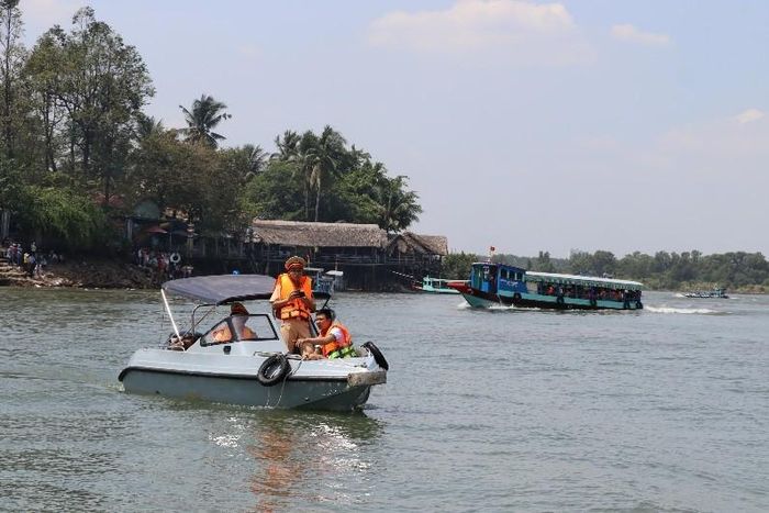 Đã xác định nguyên nhân vụ lật thuyền trên sông Đồng Nai khiến 1 người tử vong-2