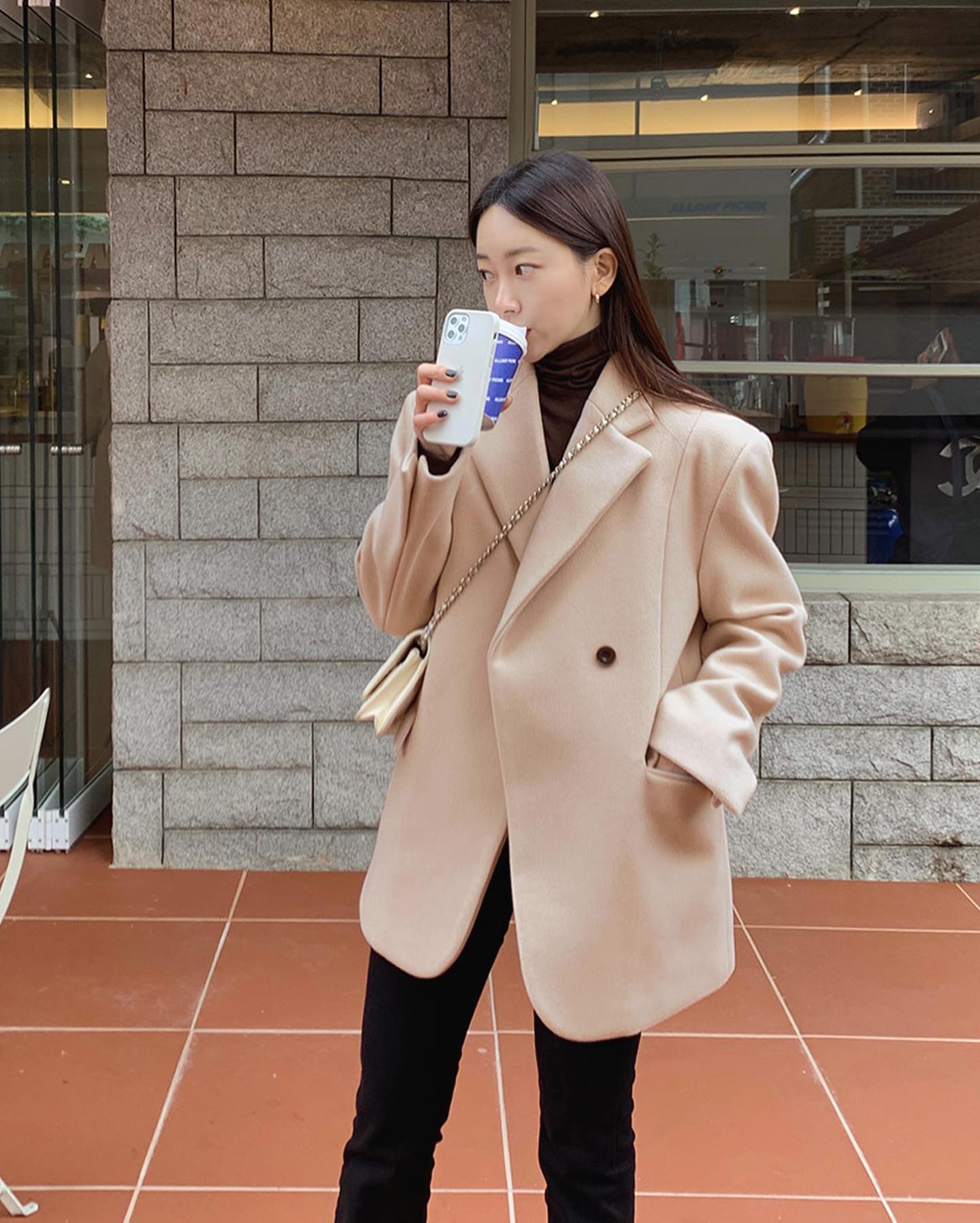 5 món thời trang giúp phong cách công sở thêm trẻ trung-7