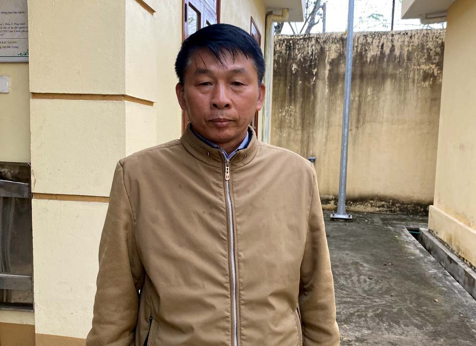 Người đàn ông trồng hơn 2 nghìn cây thuốc phiện trong vườn nhà-3