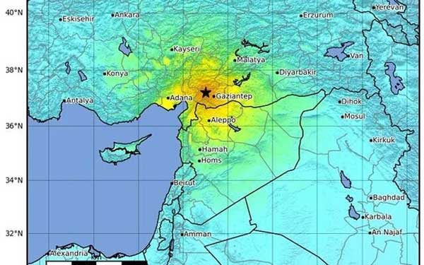 Hiện trường động đất rung chuyển Thổ Nhĩ Kỳ: Người dân la hét cầu cứu và tháo chạy trong hoảng loạn-1
