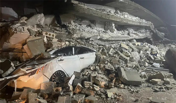 Hơn 1.300 người chết trong động đất hủy diệt ở Thổ Nhĩ Kỳ-8