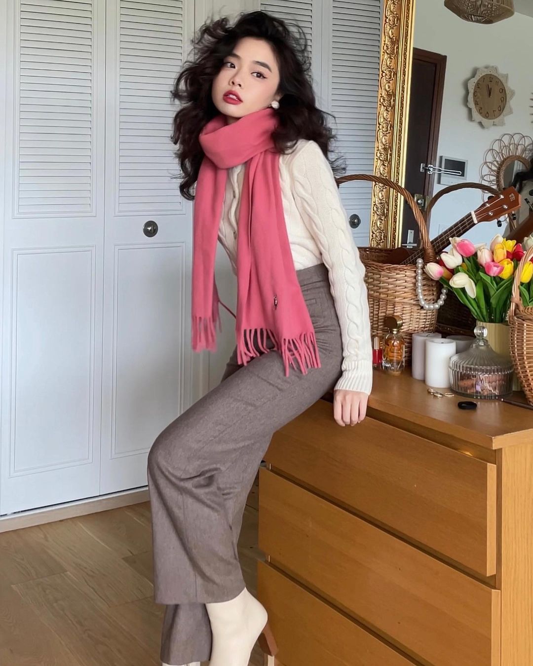 Công thức lên đồ 4 màu đơn giản mà thanh lịch của nàng blogger-3