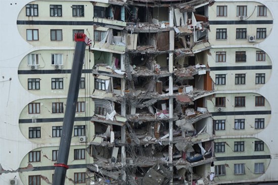 Hơn 3.800 người chết trong động đất hủy diệt ở Thổ Nhĩ Kỳ, Syria