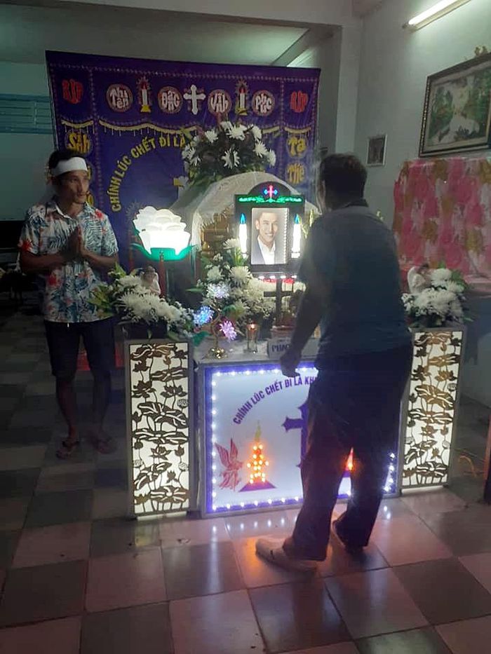 Mẹ mỹ nam show Vì yêu mà đến vừa qua đời: Con trai đã bỏ tôi mà đi-1