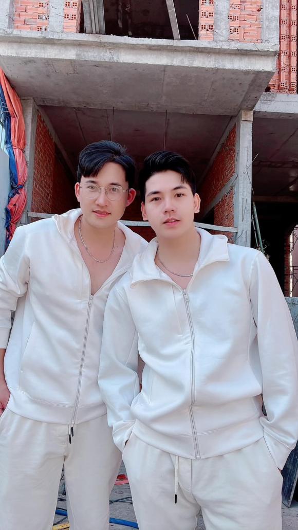 Sau biệt thự rộng 3.000 m2, Hà Trí Quang và bạn đời khoe ngôi nhà sắp hoàn thiện ở Sài Gòn-3