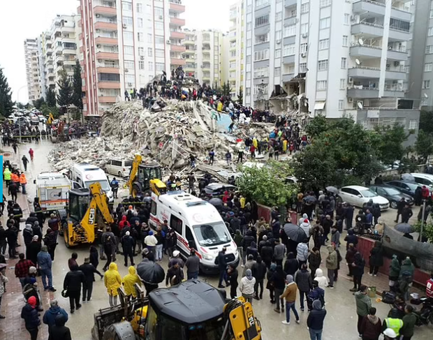Chùm ảnh chứng minh mức độ tàn phá khủng khiếp của động đất ở Thổ Nhĩ Kỳ: Di tích lịch sử ngàn năm tuổi bị san phẳng trong chốc lát-12