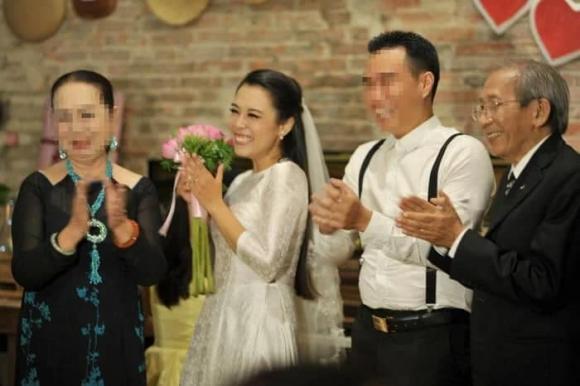 O Sen Ngọc Mai bất ngờ bị khui lại ảnh từng kết hôn trước khi đến với Quốc Nghiệp-5