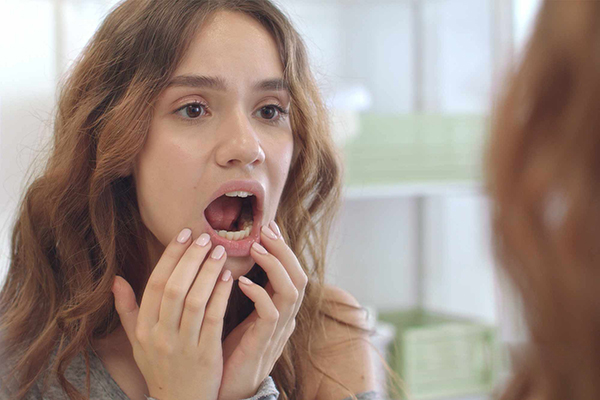 Lấy 1 tép tỏi thả vào bồn cầu ai cũng lắc đầu: Nhưng biết công dụng tất cả đều muốn làm theo-5