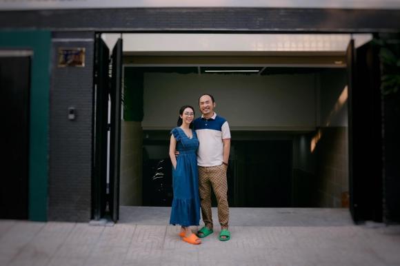 Tiến Luật và Thu Trang khoe không gian sống của gia đình, gây chú ý vì độ sang xịn trong từng chi tiết-1